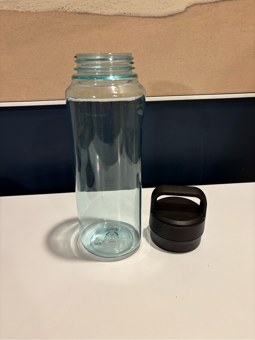 Yeti YONDER®
1L / 34 OZ WATER BOTTLE